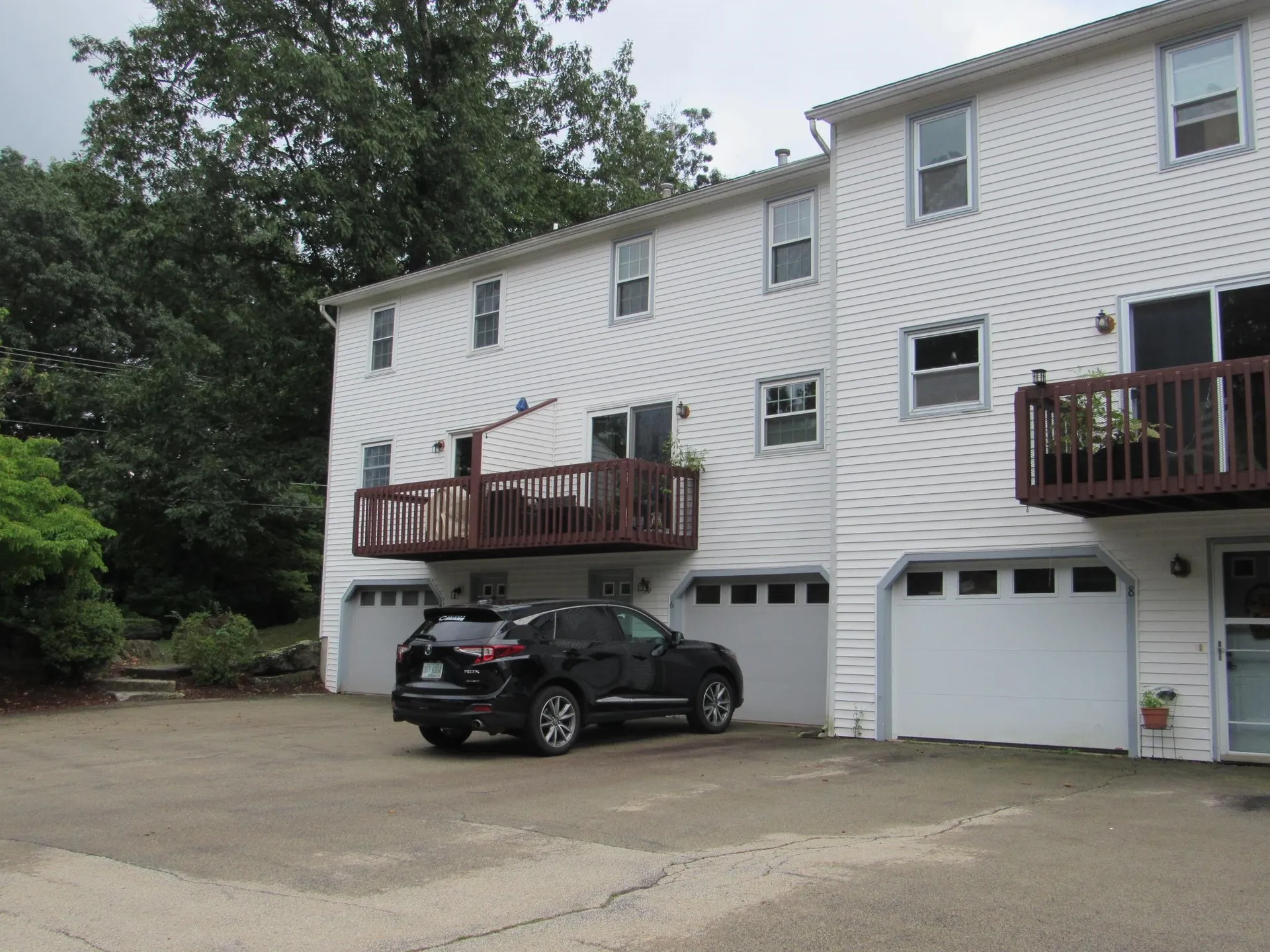 6 Lochmere Lane Nashua NH 03063