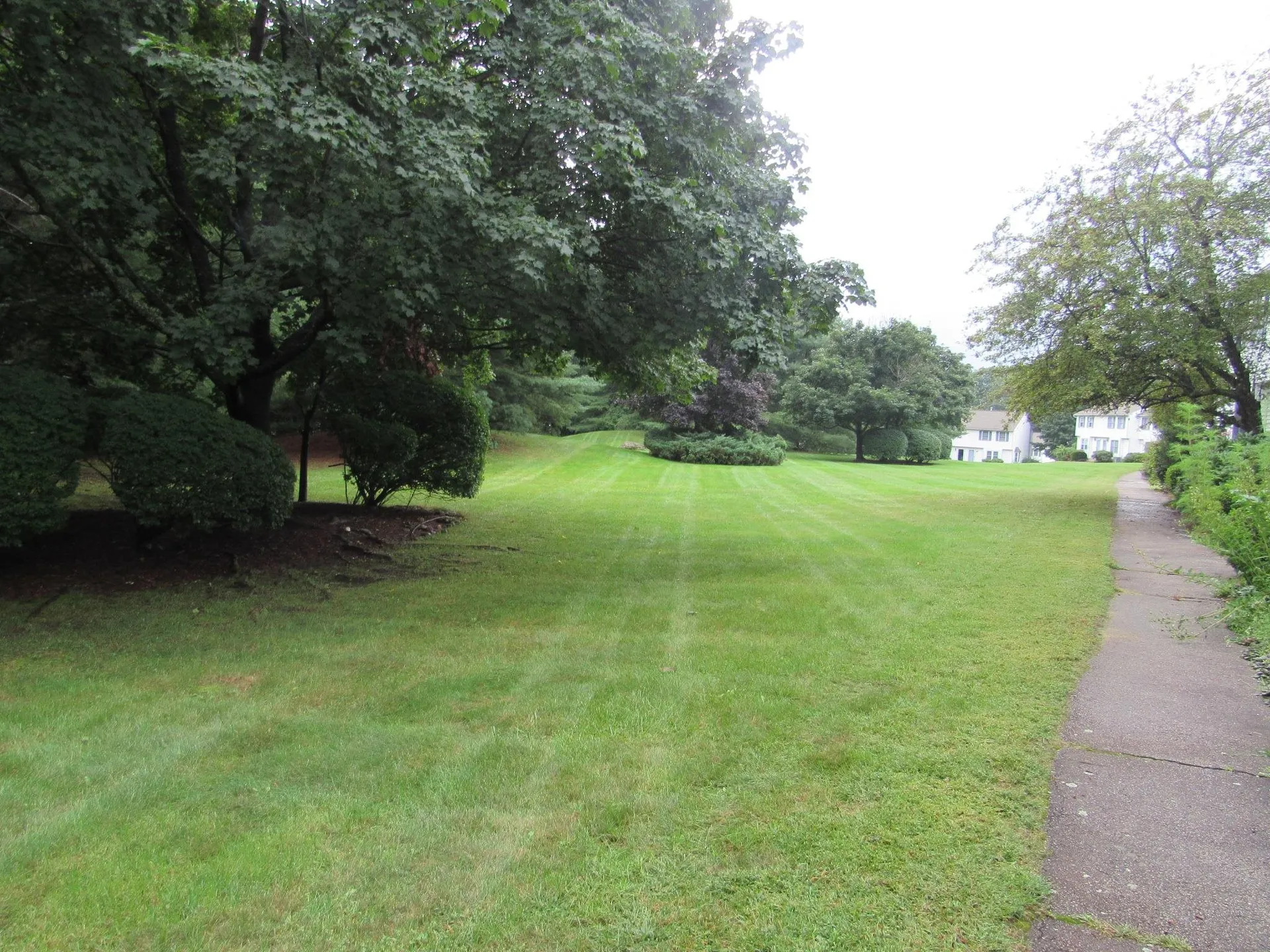 6 Lochmere Lane Nashua NH 03063