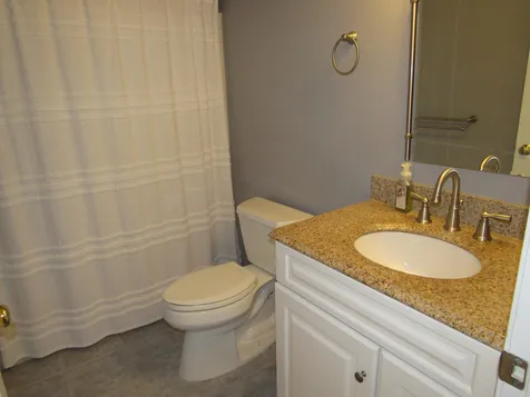 6 Lochmere Lane Nashua NH 03063