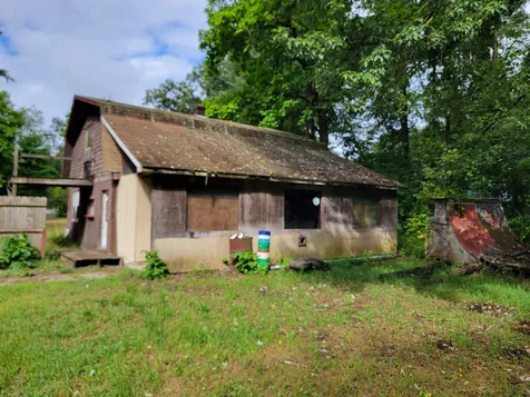 33 Oak Hill Road Hinsdale NH 03451