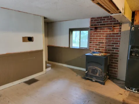 33 Oak Hill Road Hinsdale NH 03451