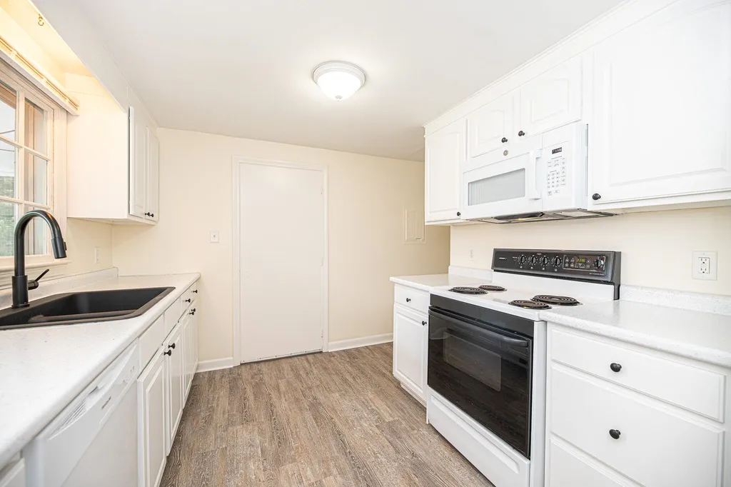 21 Dow Lane Rye NH 03870
