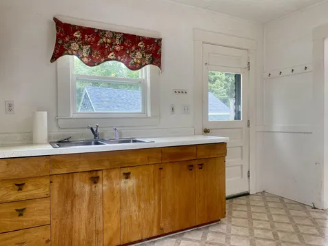 619-621 Main Street Rollinsford NH 03869