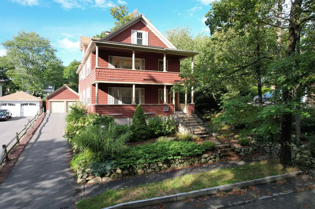 526 Amherst Street Manchester NH 03104