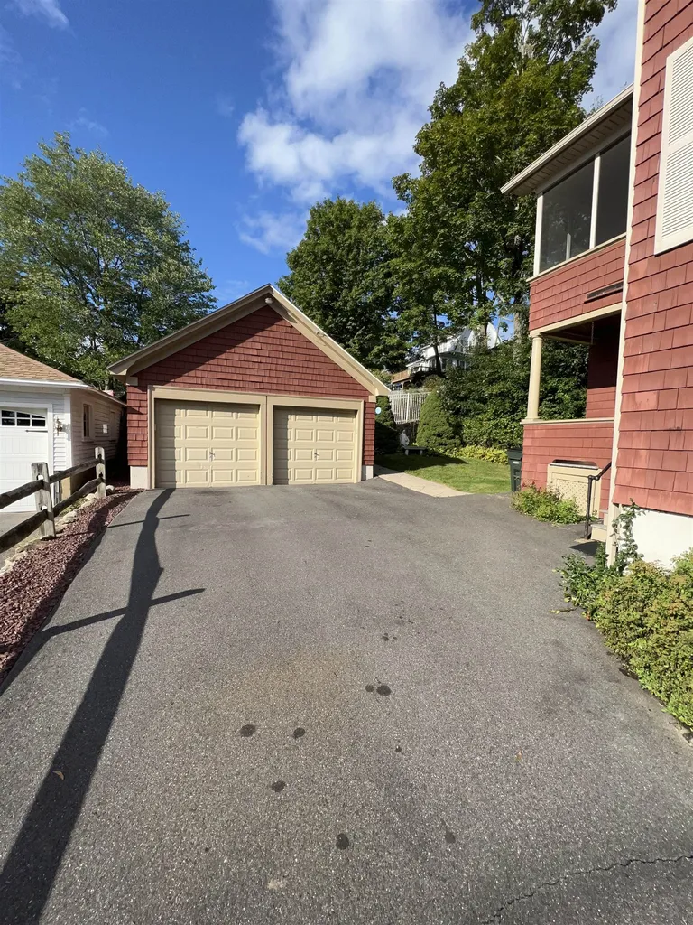 526 Amherst Street Manchester NH 03104