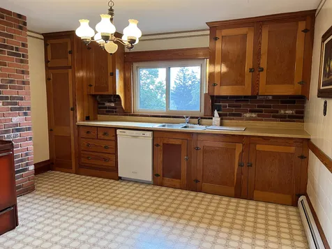 526 Amherst Street Manchester NH 03104