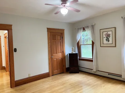 526 Amherst Street Manchester NH 03104