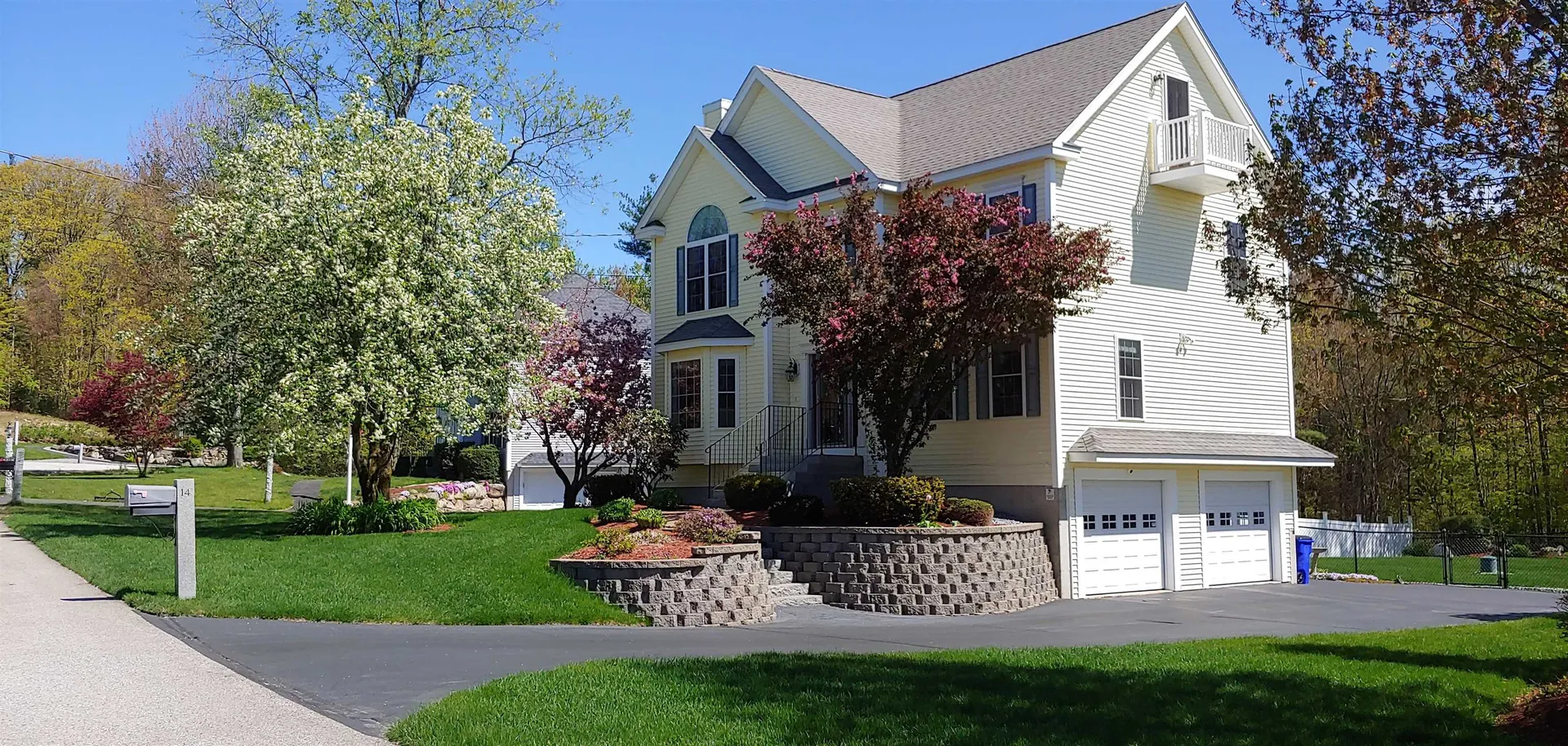 14 Hemlock Drive Goffstown NH 03045