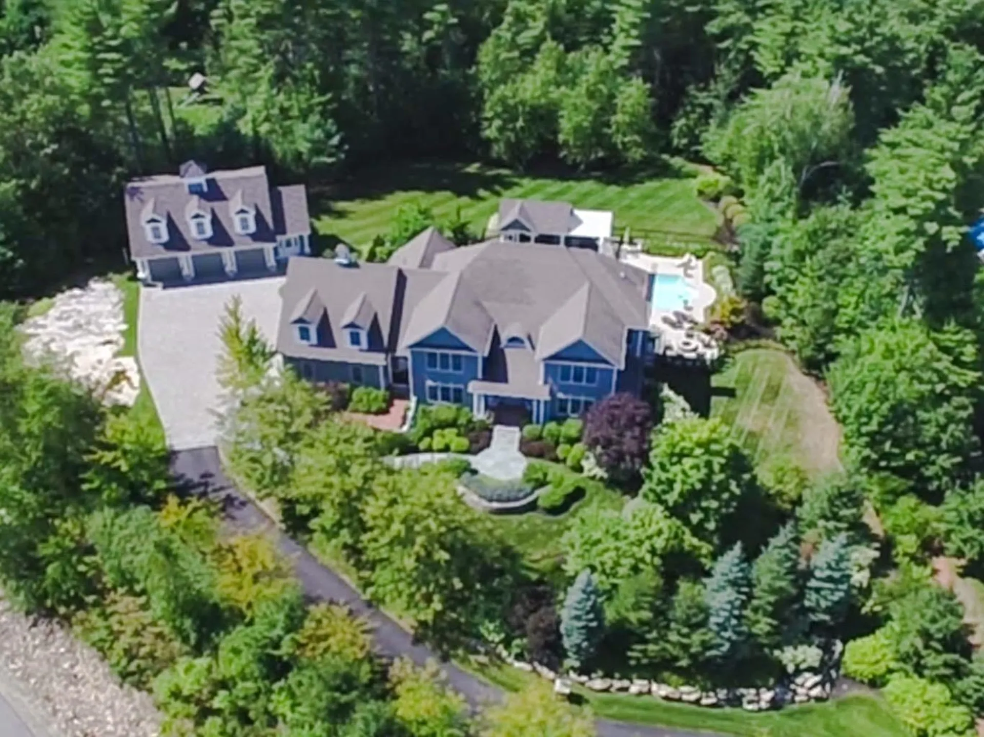 2 Merlot Court Bedford NH 03110