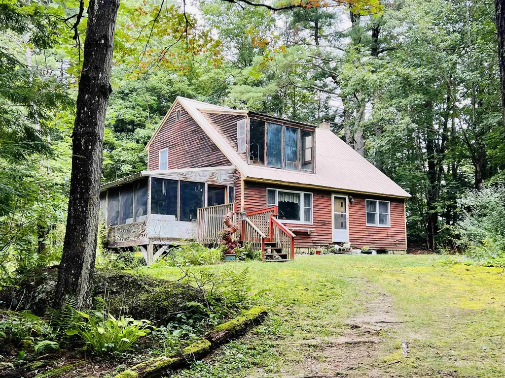 1302 Old Hillsboro Road Henniker NH 03242