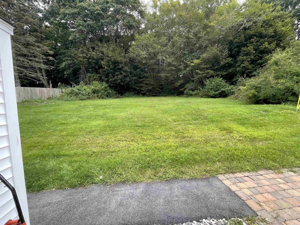 25-27 Boush Street Kittery ME 03904