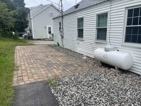 25-27 Boush Street Kittery ME 03904