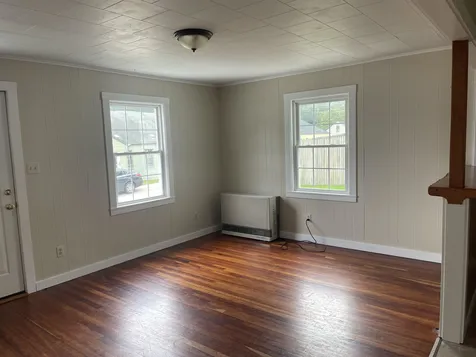 25-27 Boush Street Kittery ME 03904