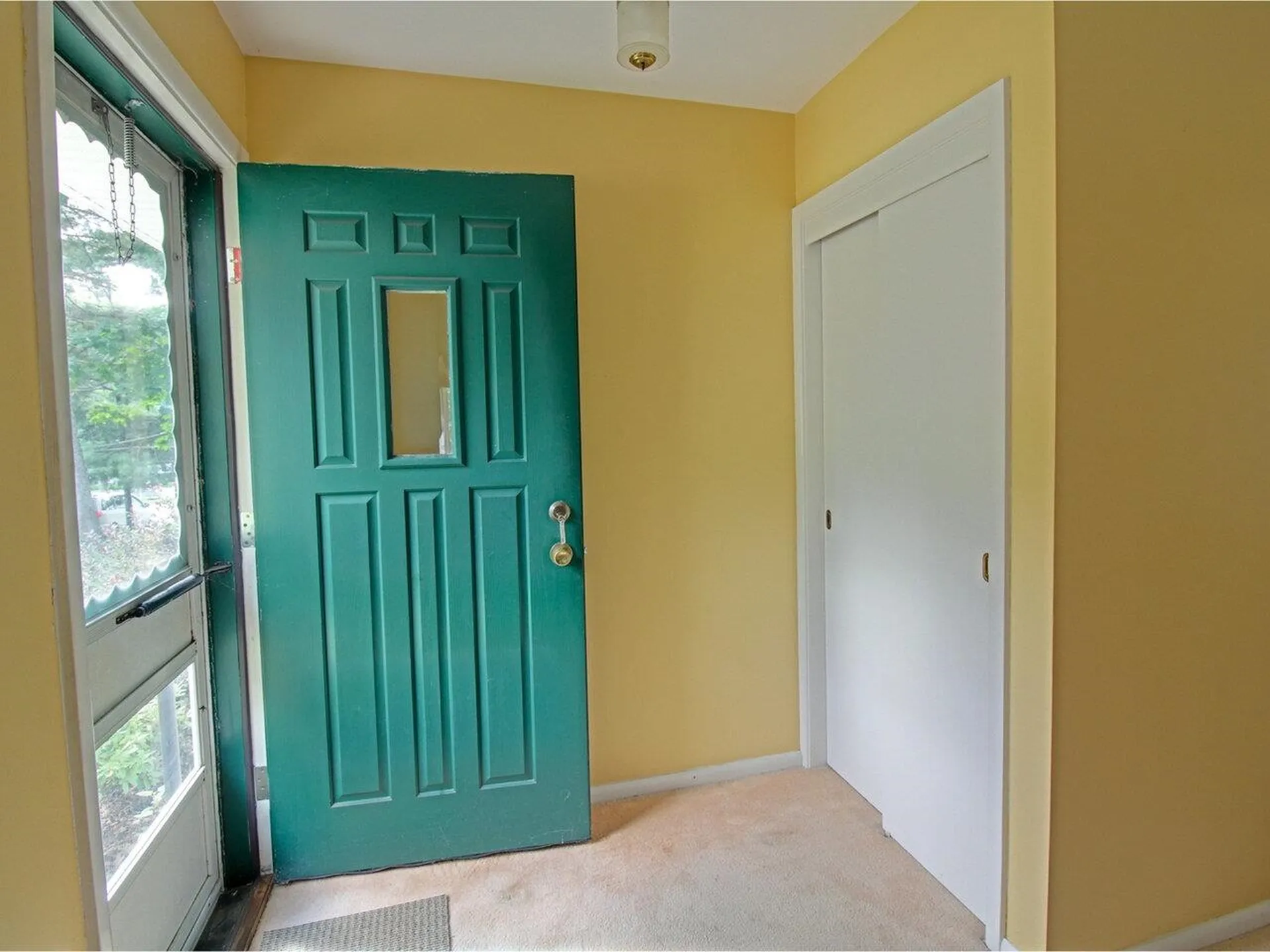 102 Cherry Lane Burlington VT 05401