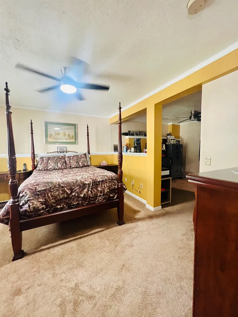 22 Hutch Street Swanzey NH 03446