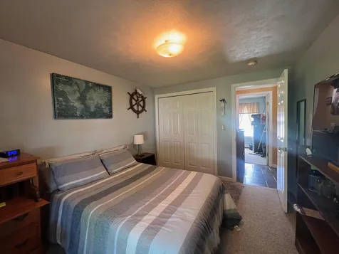 22 Hutch Street Swanzey NH 03446