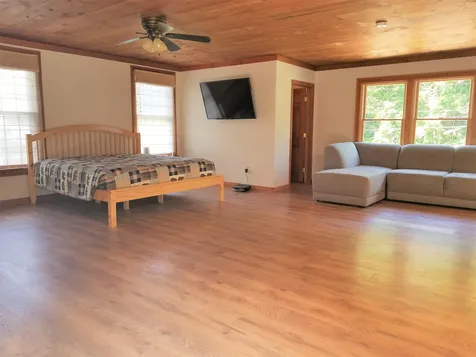 81 East Street Claremont NH 03743