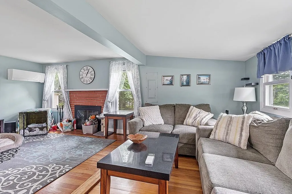 8 Carter Road Merrimack NH 03054