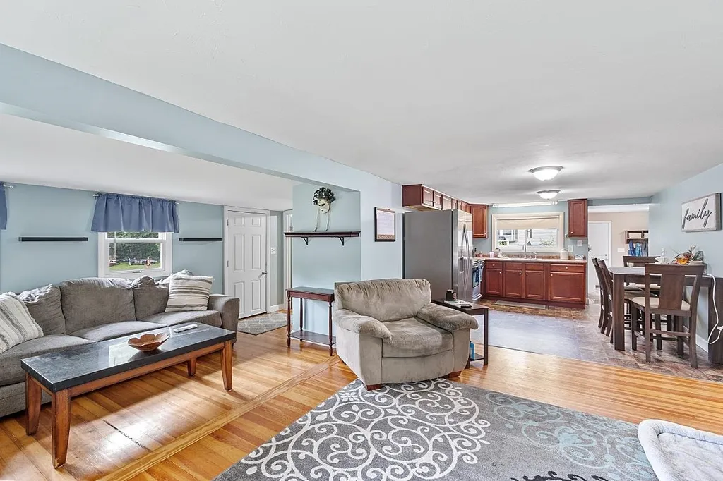 8 Carter Road Merrimack NH 03054