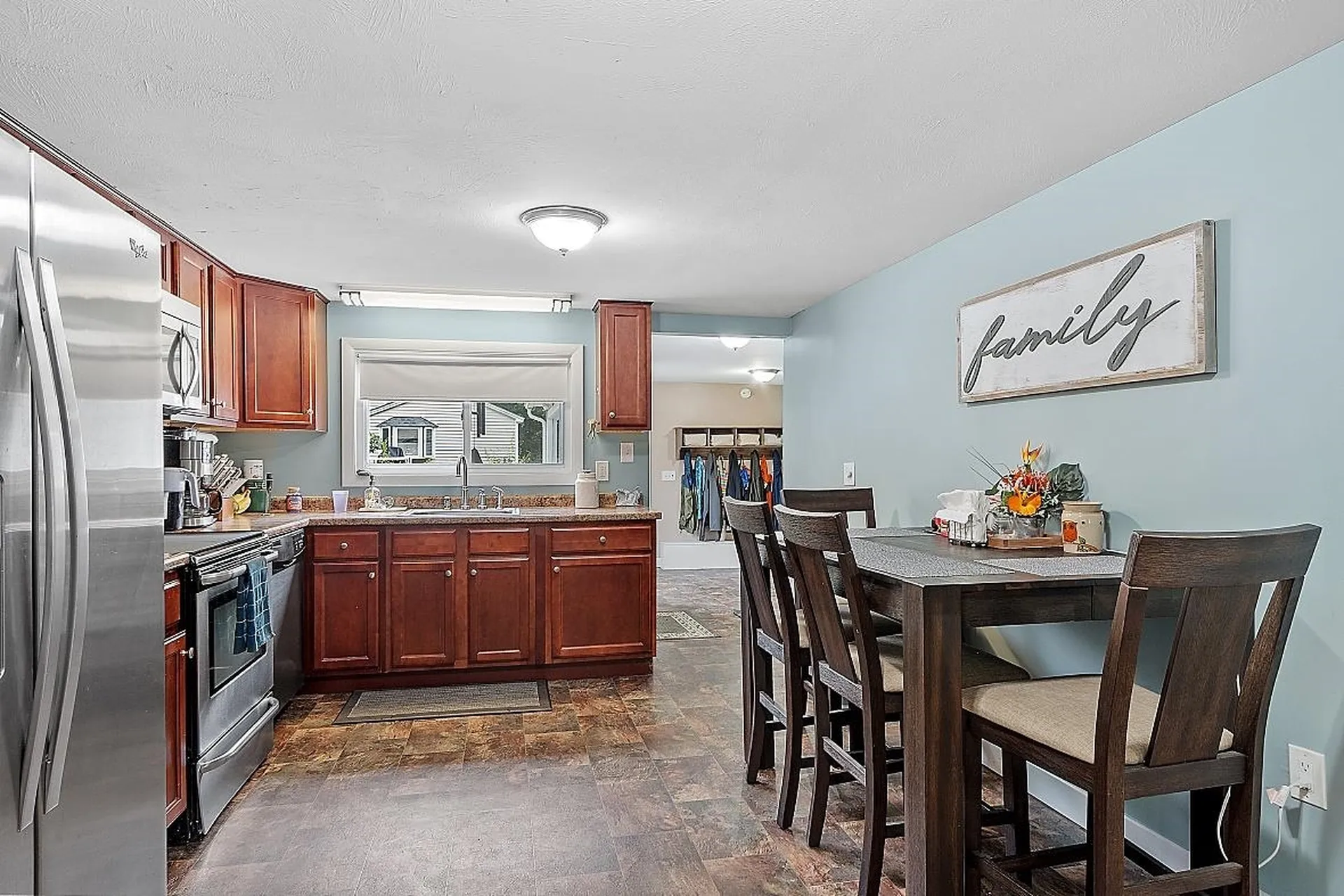 8 Carter Road Merrimack NH 03054