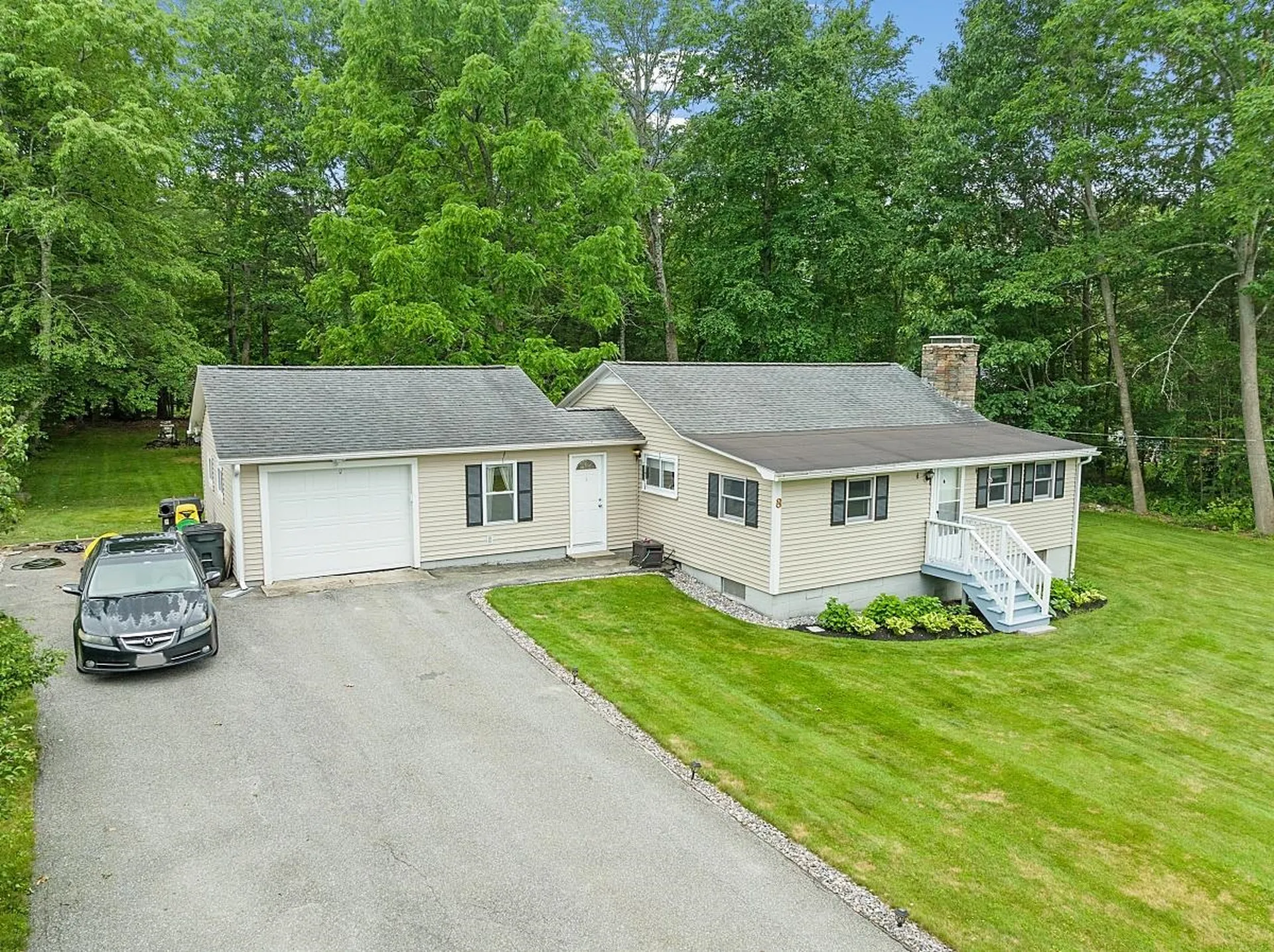 8 Carter Road Merrimack NH 03054