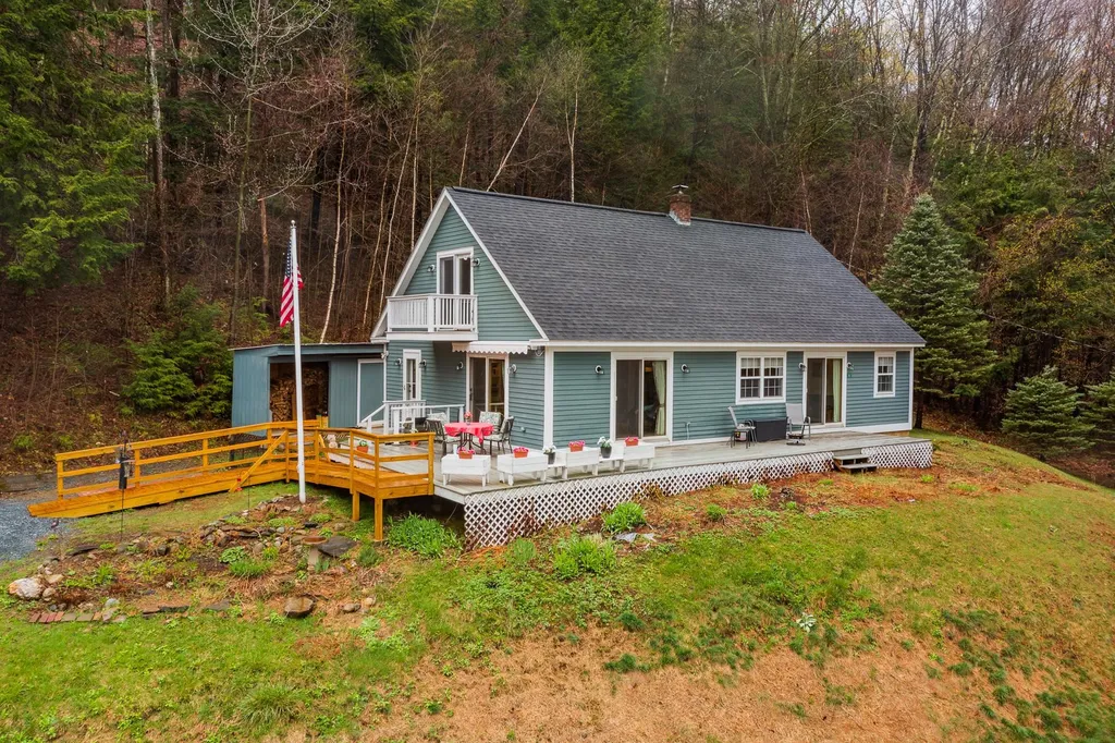 112 Webster Road Hartland VT 05048