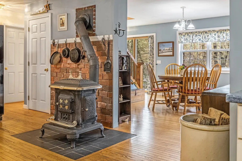 112 Webster Road Hartland VT 05048