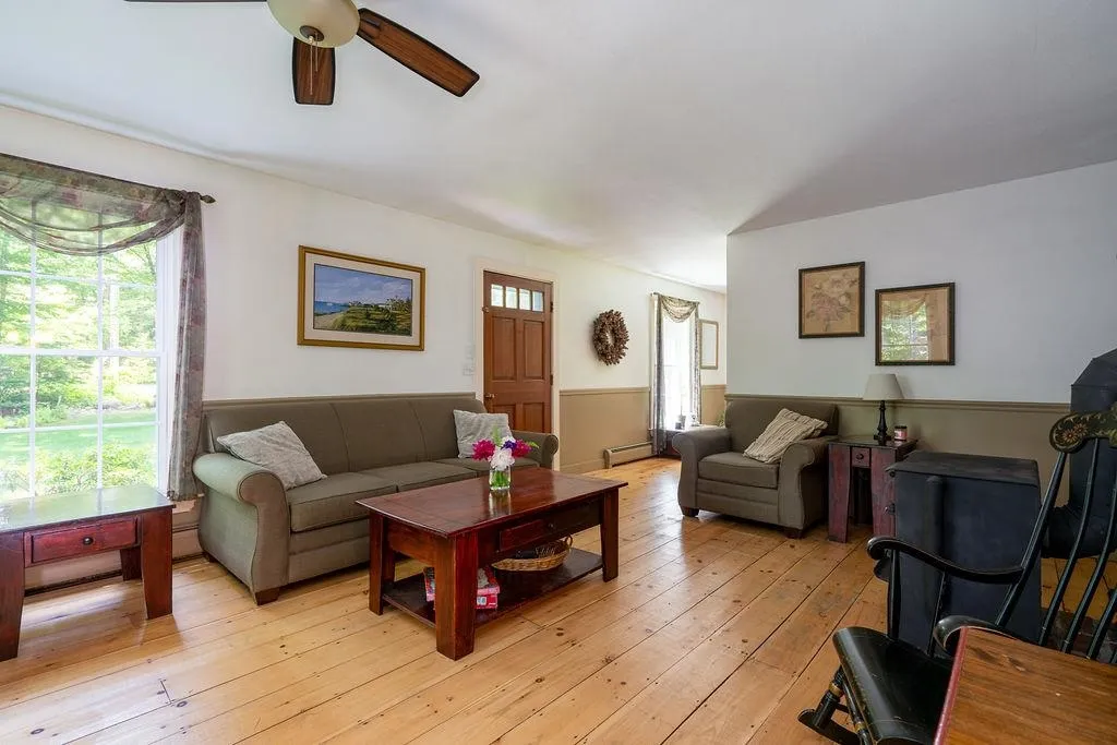 142 Sunny Oaks Terrace Strafford NH 03884