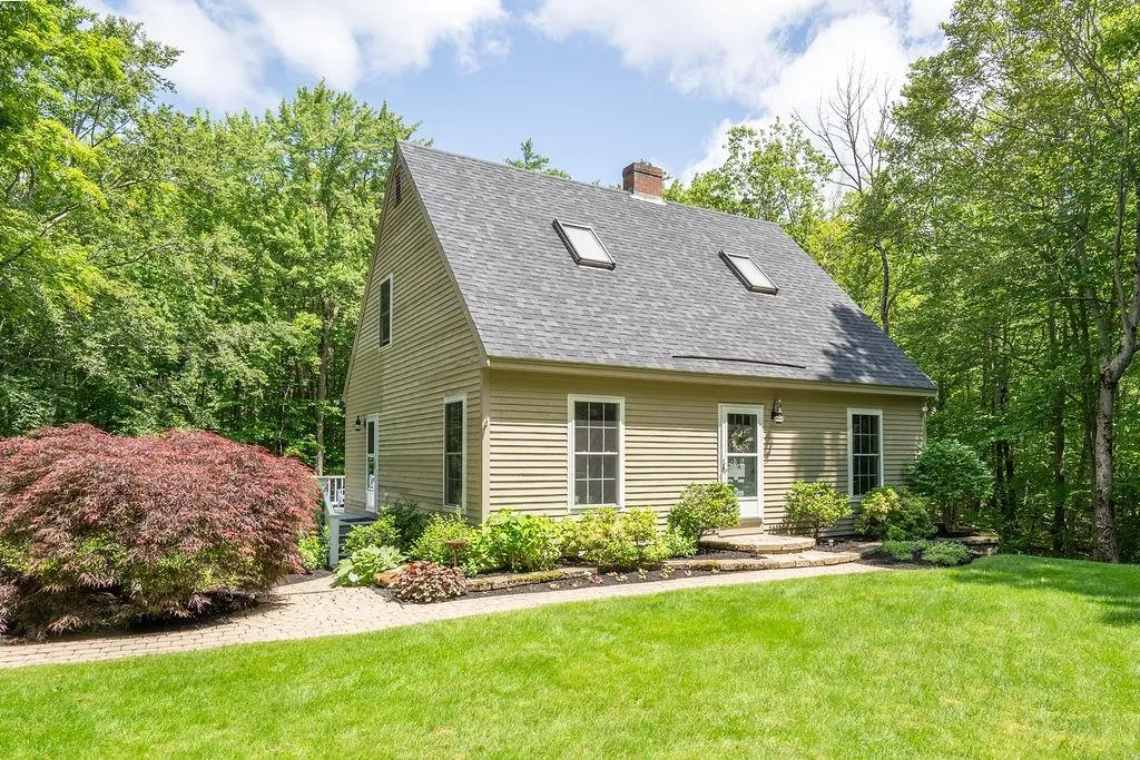 142 Sunny Oaks Terrace Strafford NH 03884