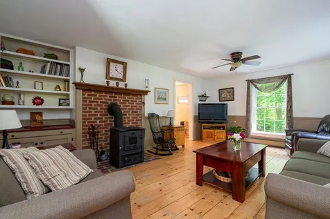 142 Sunny Oaks Terrace Strafford NH 03884