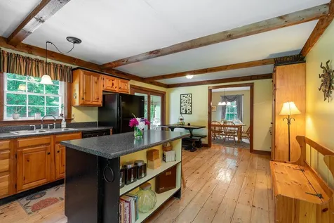 142 Sunny Oaks Terrace Strafford NH 03884