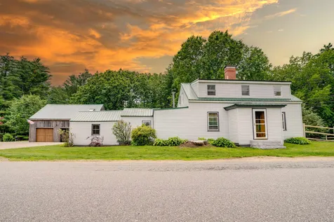 298 South Road Brentwood NH 03833