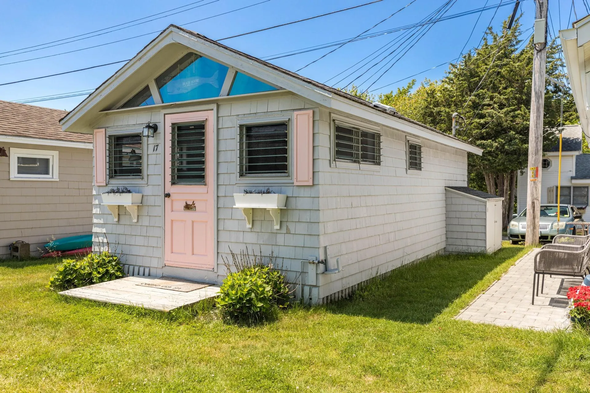 17 Smith Avenue Hampton NH 03842