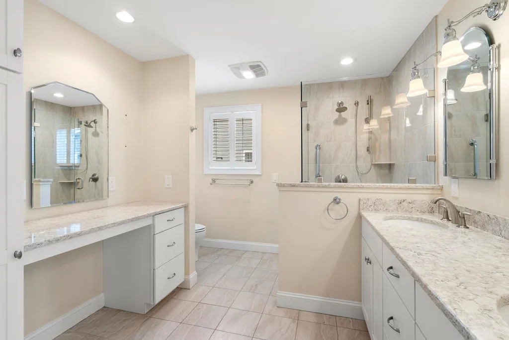 24 Sea Glass Lane Rye NH 03870