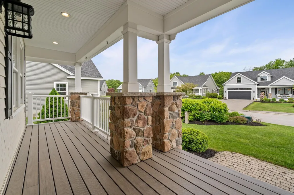 24 Sea Glass Lane Rye NH 03870