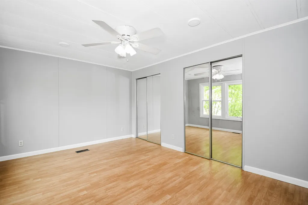 70 Thistle Way Manchester NH 03109