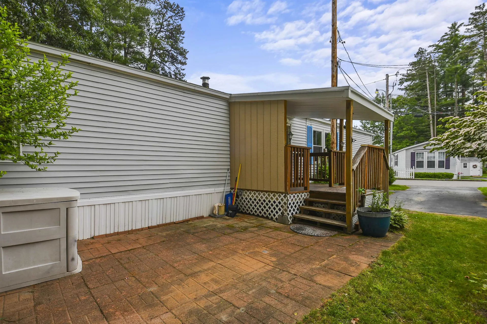 70 Thistle Way Manchester NH 03109