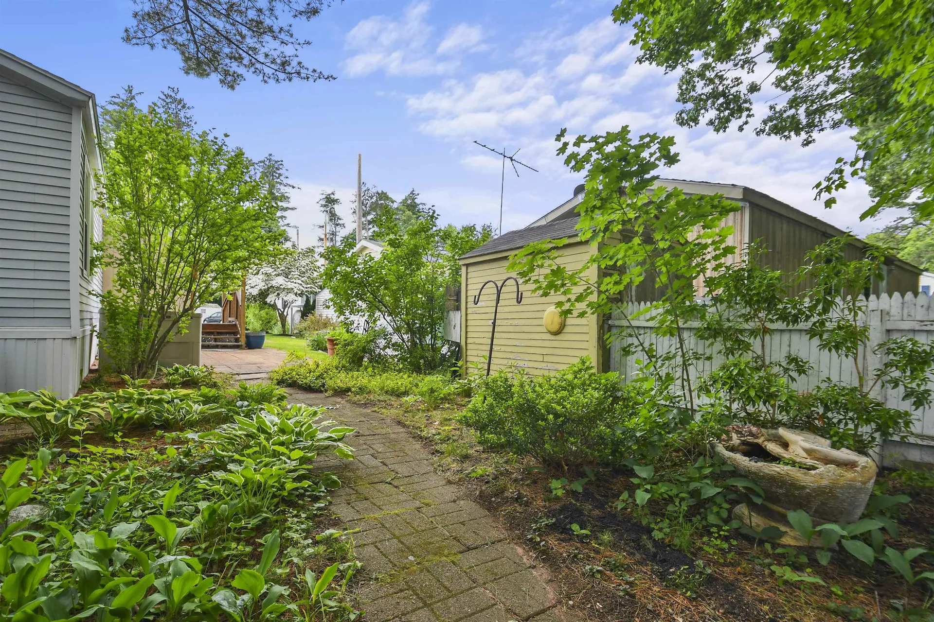70 Thistle Way Manchester NH 03109