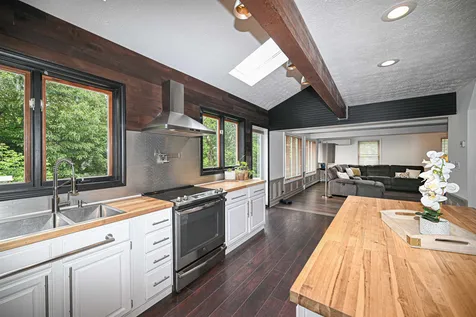 9 Campbell Road Bedford NH 03110
