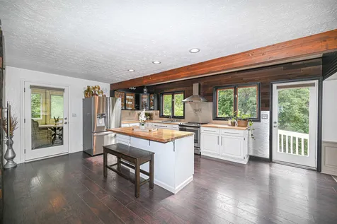 9 Campbell Road Bedford NH 03110