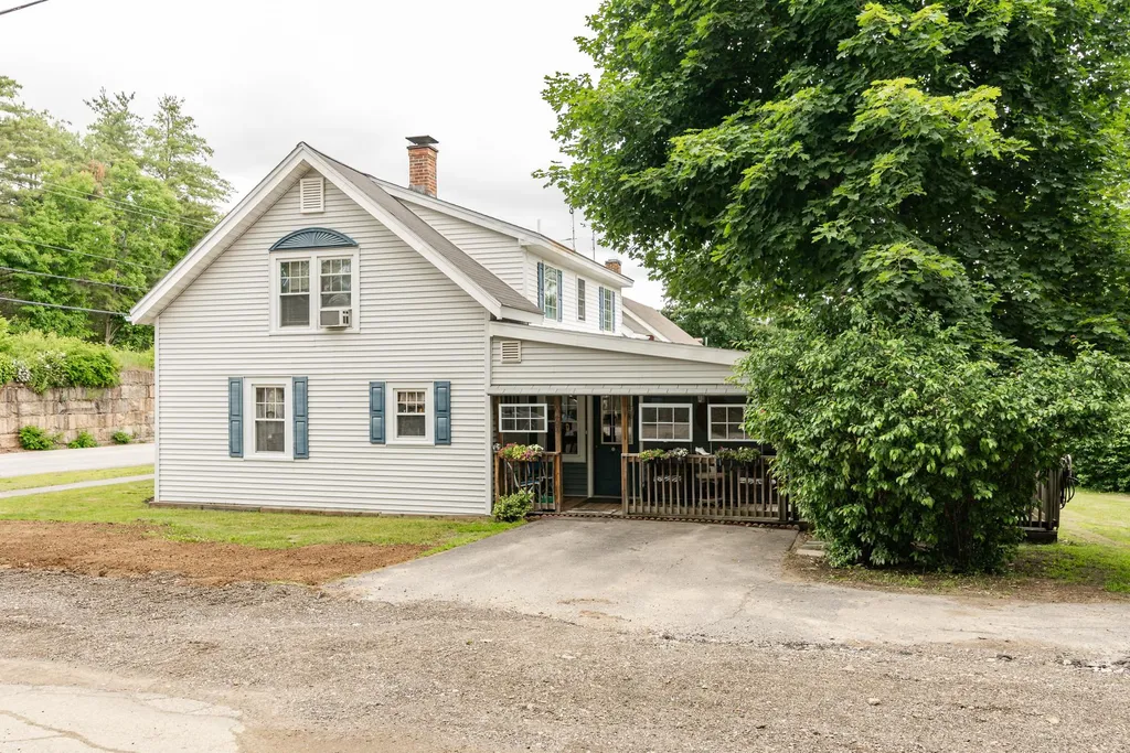 589 Main Street Rollinsford NH 03869