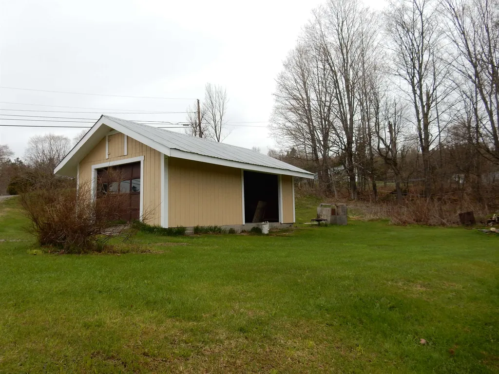 200 The Bend Road Greensboro VT 05841