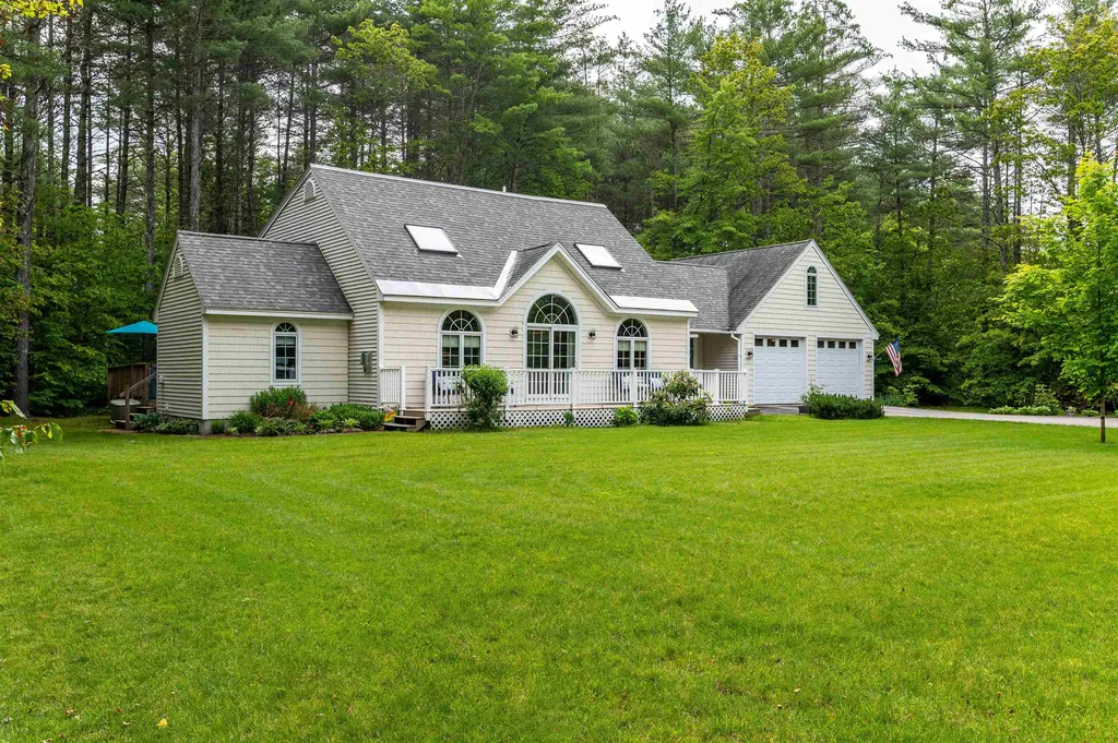 22 Heather Lane Conway NH 03860