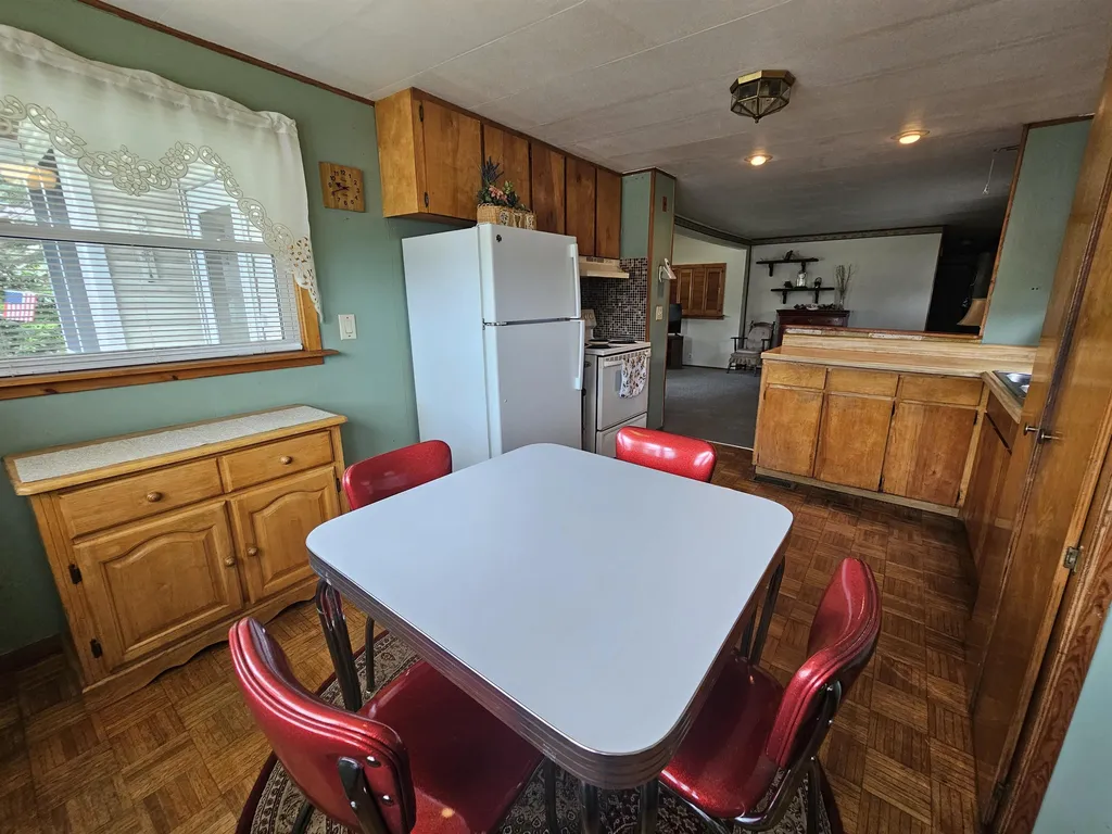 8 Duke Lane Concord NH 03303