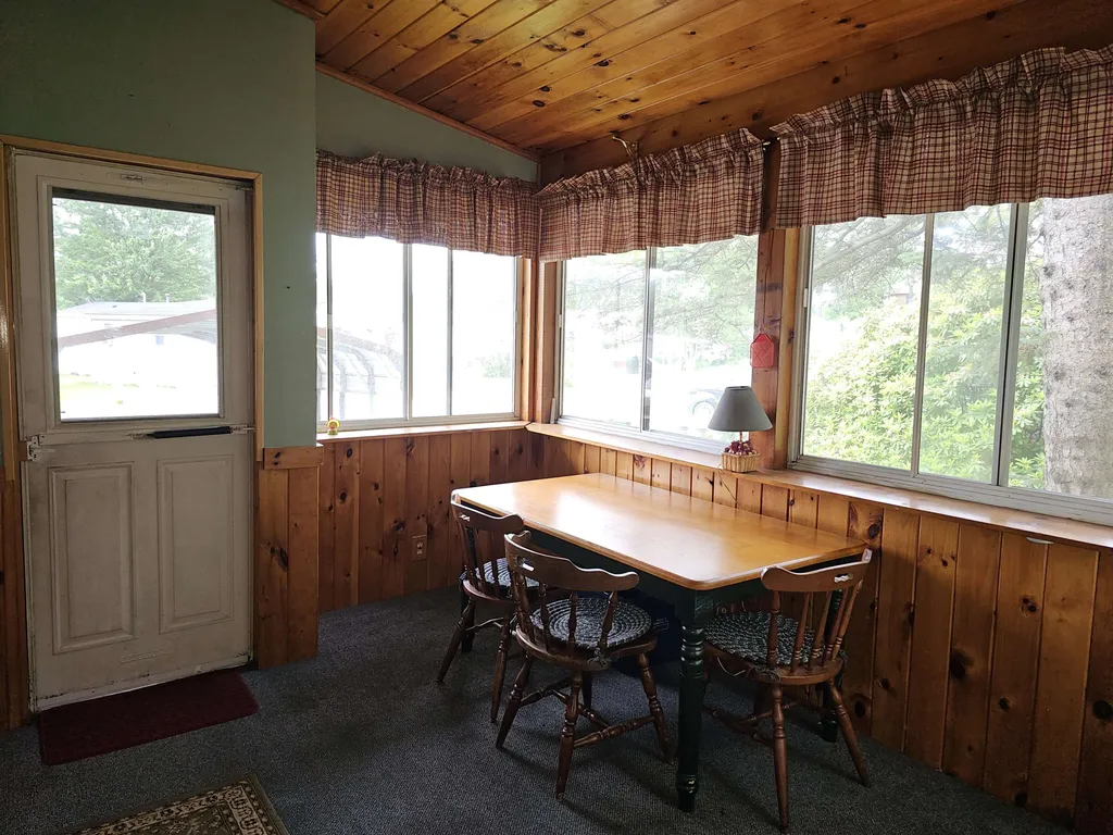 8 Duke Lane Concord NH 03303