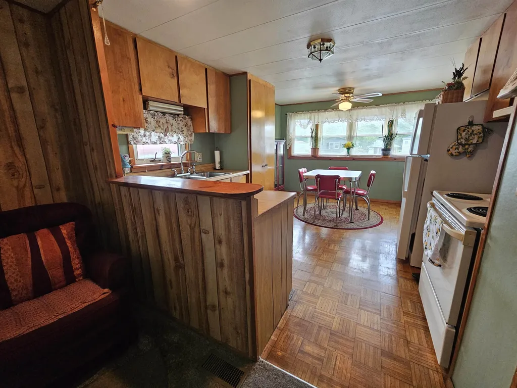 8 Duke Lane Concord NH 03303
