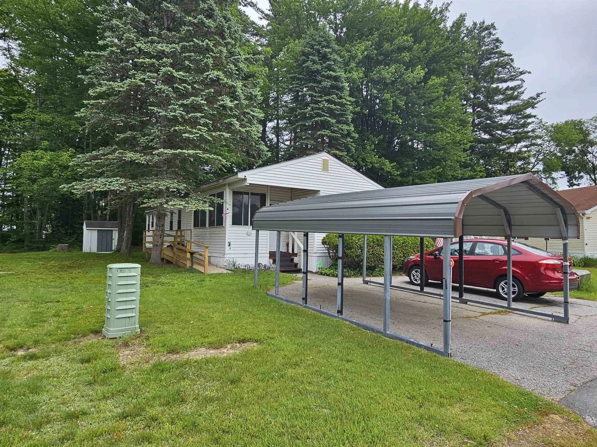 8 Duke Lane Concord NH 03303