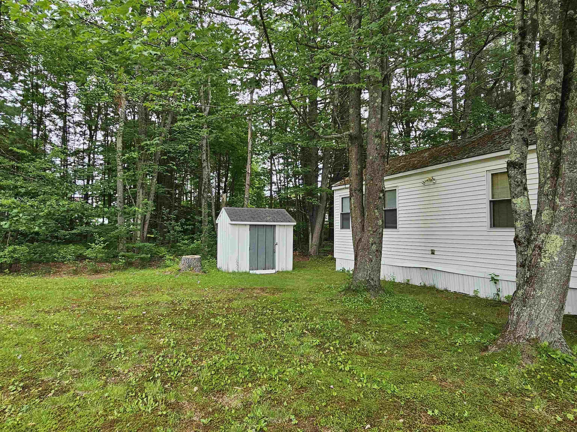 8 Duke Lane Concord NH 03303