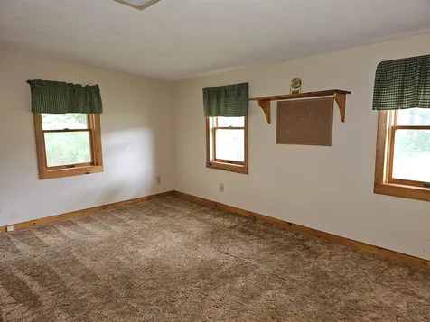 8 Duke Lane Concord NH 03303