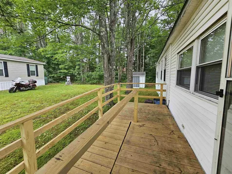 8 Duke Lane Concord NH 03303